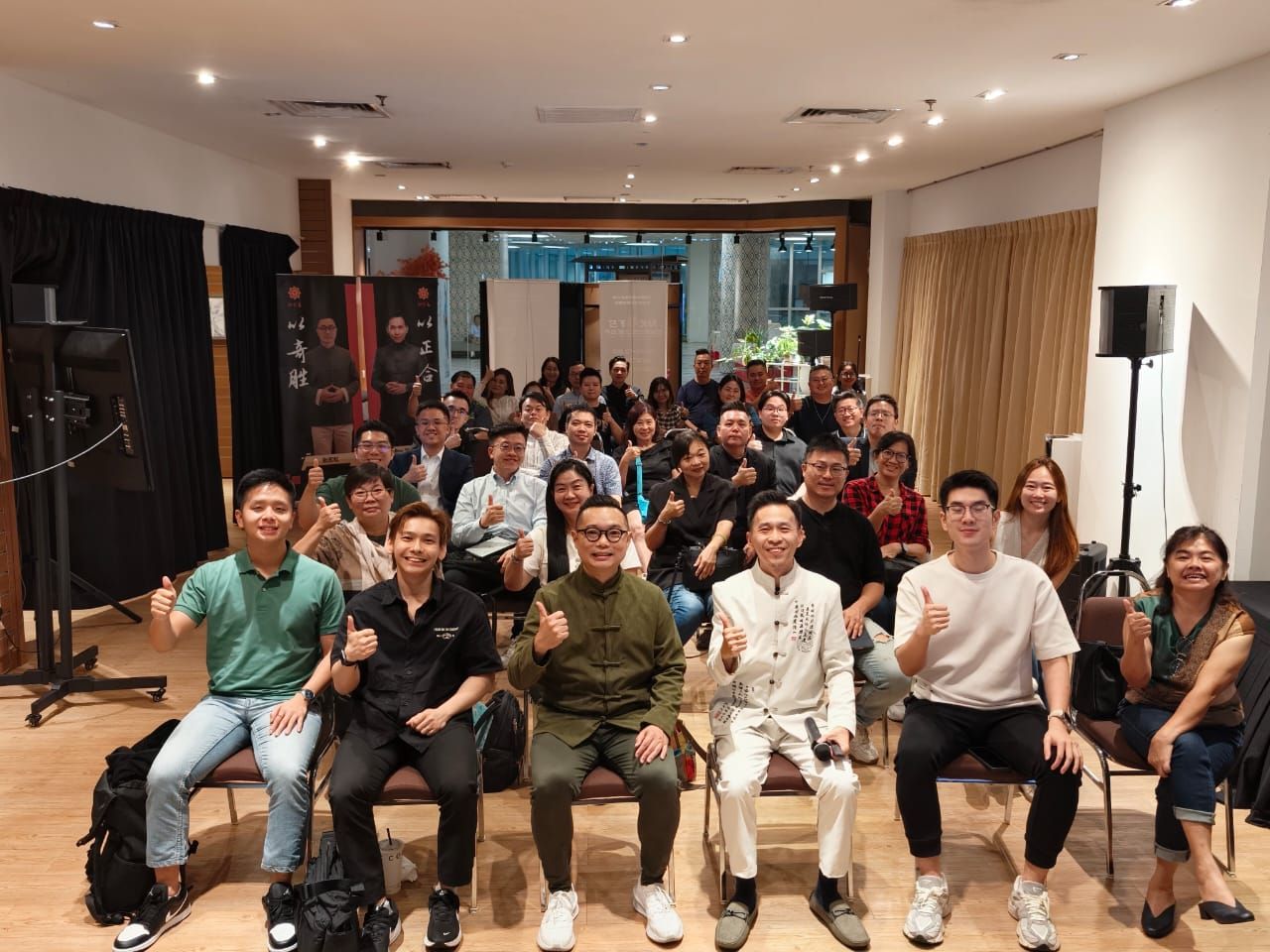 孙子十三战略班学员合照