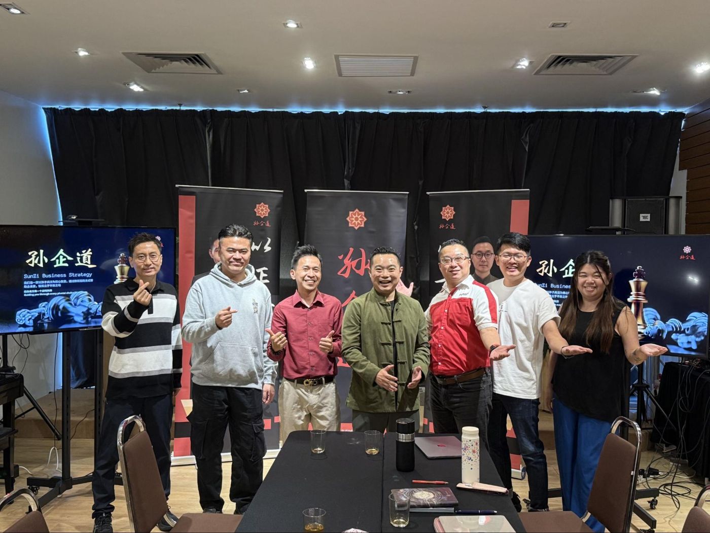 结业合照